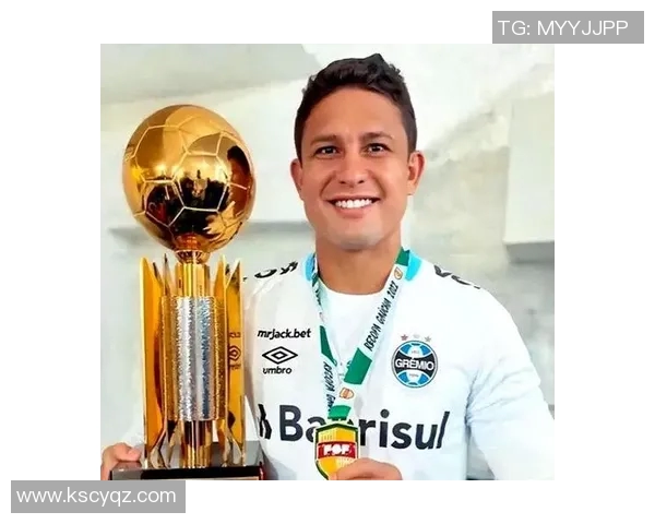 巴西足球传奇明星的离世引发全球哀悼和怀念